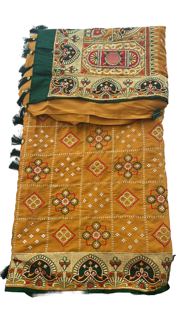Pretty Women's Yellowish Bandhini Saree