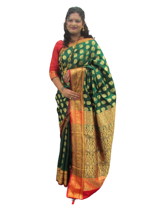 Pretty Women's Silk Saree in Green
