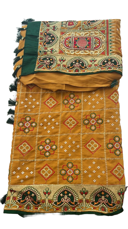 Pretty Women's Yellowish Bandhini Saree